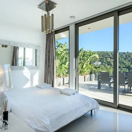 Luxury Private Holiday With Sea Views, Ibiza 1084 Santa Eulària des Riu