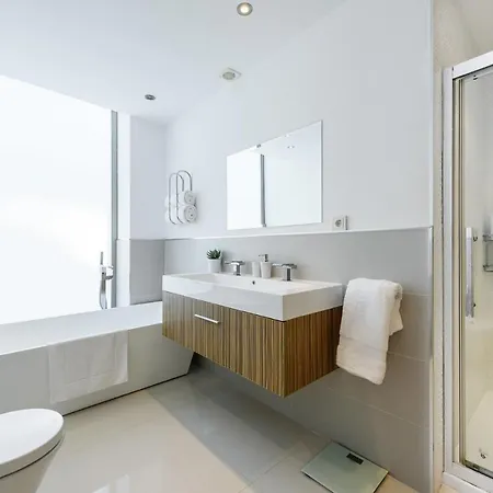 Luxury Private Holiday With Sea Views, Ibiza 1084 *