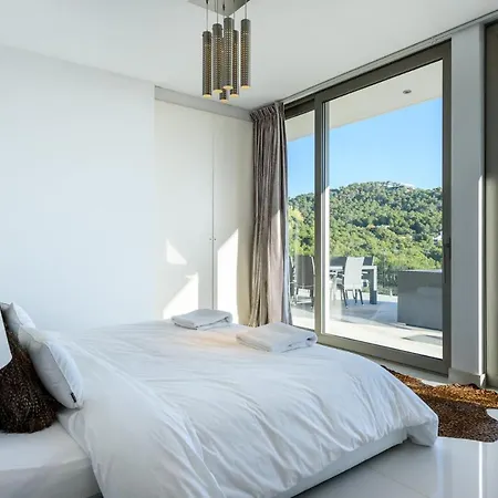 Luxury Private Holiday With Sea Views, Ibiza 1084 Villa Santa Eularia des Riu